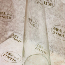 GLASS SERVING BOTTLE CONE