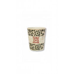 BEIGE CUP, BLACK RED LACURE